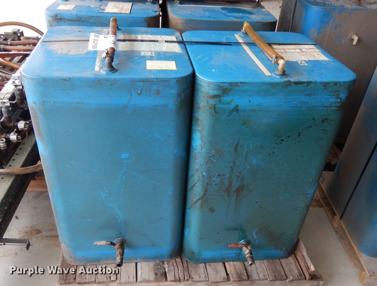 image for item DL2109 Sauk Valley Equipment oil station