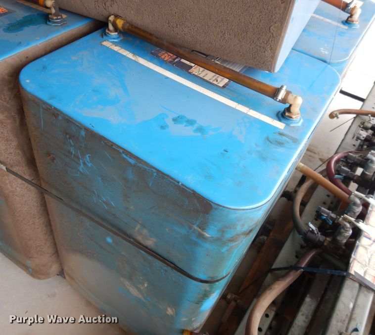 image for item DL2109 Sauk Valley Equipment oil station