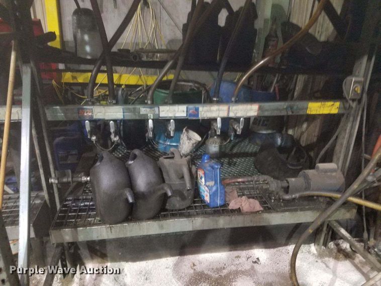 image for item DL2109 Sauk Valley Equipment oil station