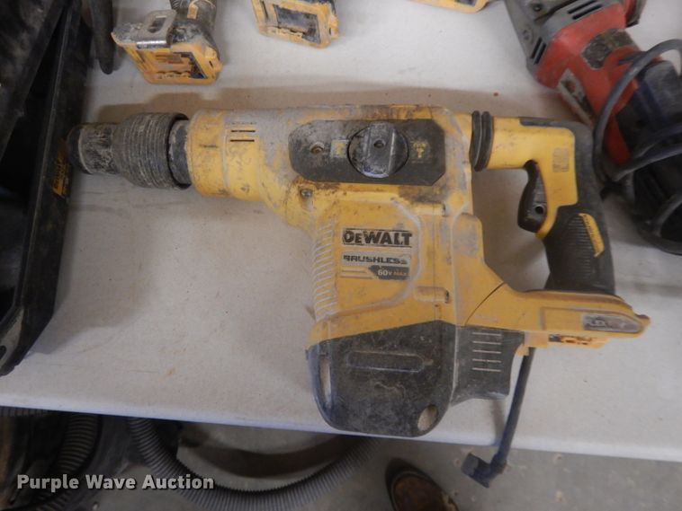 image for item DL2125 Tools