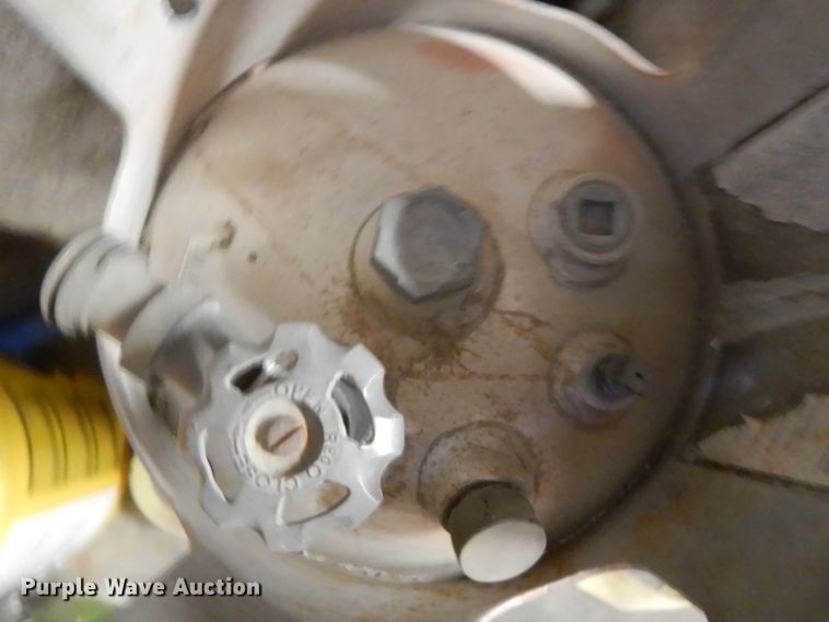 image for item DL2129 (5) propane tanks