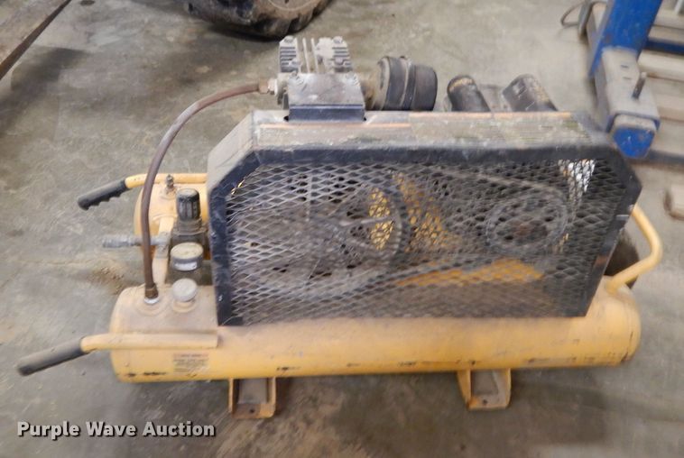 image for item DL2131 DeWalt D55170 air compressor