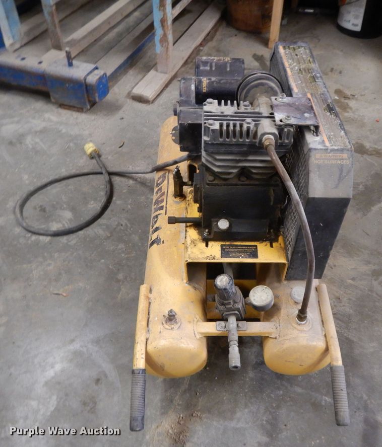 image for item DL2131 DeWalt D55170 air compressor