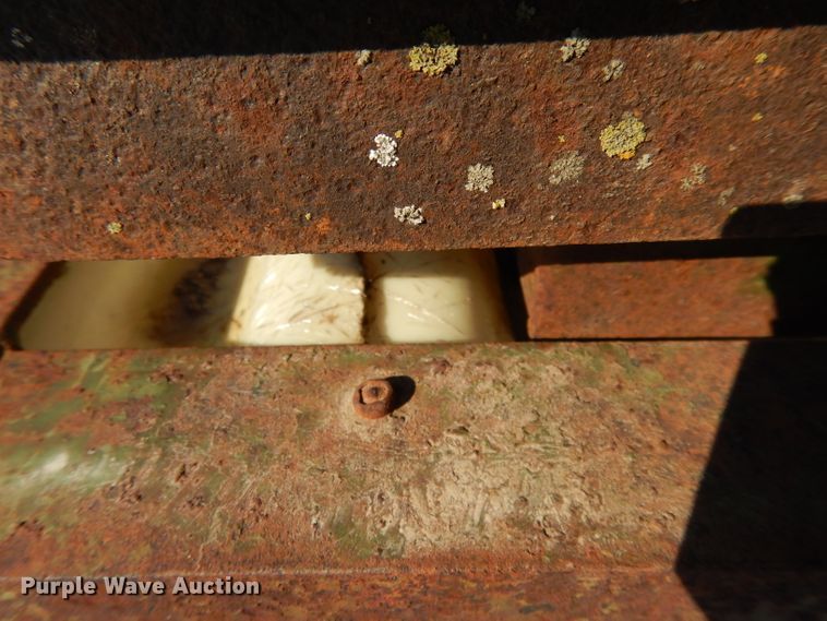 image for item DL2142 Approximately 34 Kelly Klosure panels