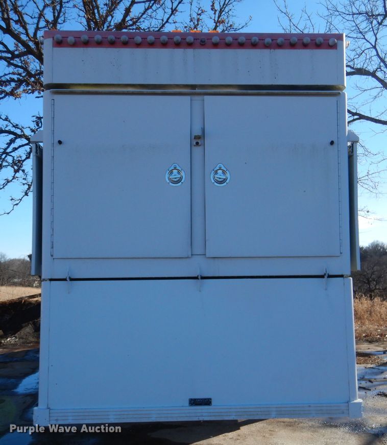 image for item DL2162 1993 Century concession trailer