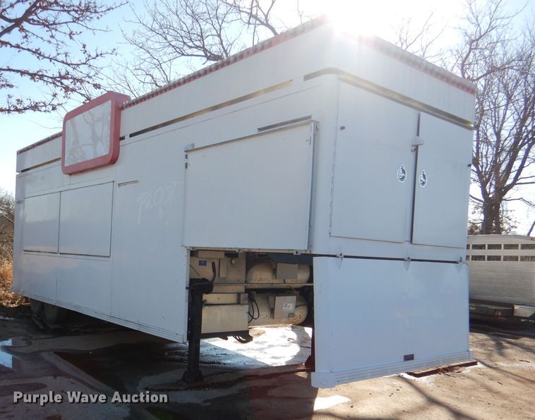 image for item DL2162 1993 Century concession trailer
