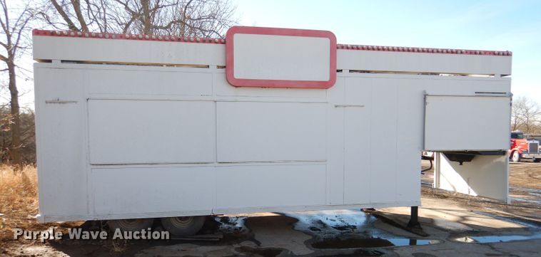 image for item DL2162 1993 Century concession trailer