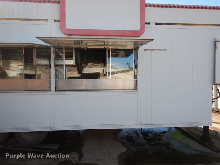 image for item DL2162 1993 Century concession trailer