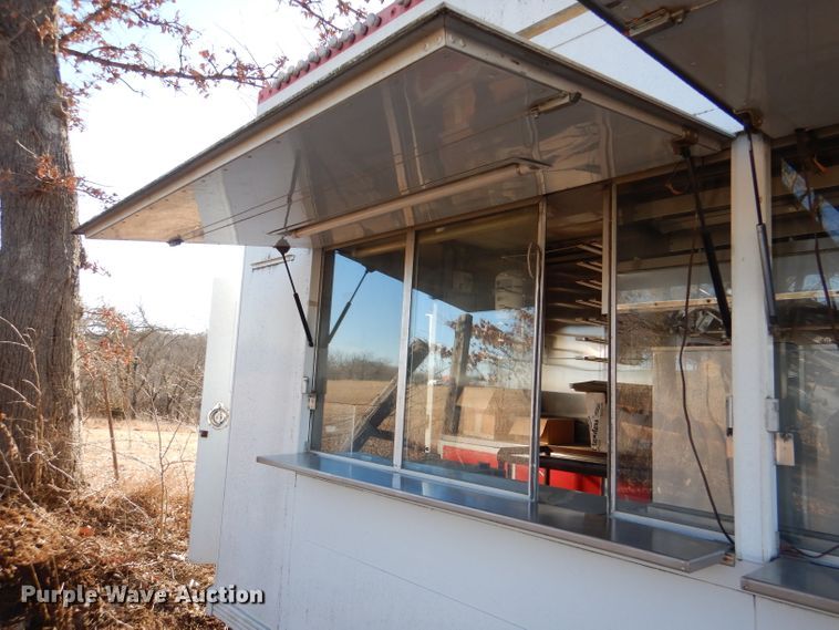 image for item DL2162 1993 Century concession trailer