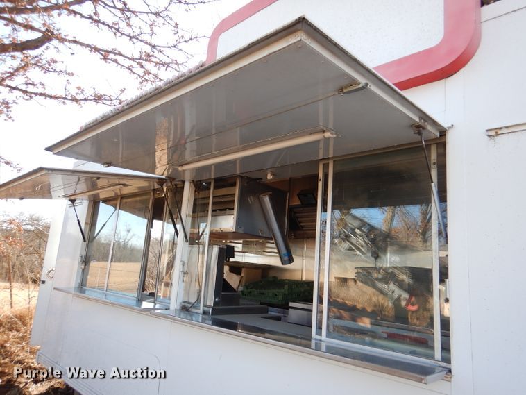 image for item DL2162 1993 Century concession trailer