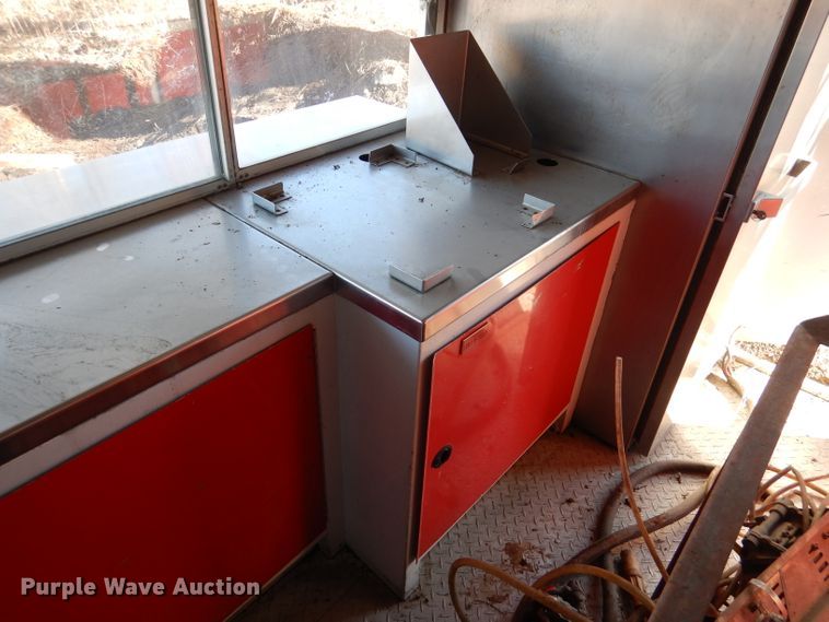 image for item DL2162 1993 Century concession trailer