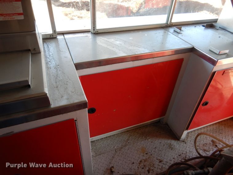 image for item DL2162 1993 Century concession trailer