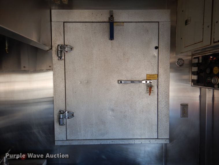 image for item DL2162 1993 Century concession trailer