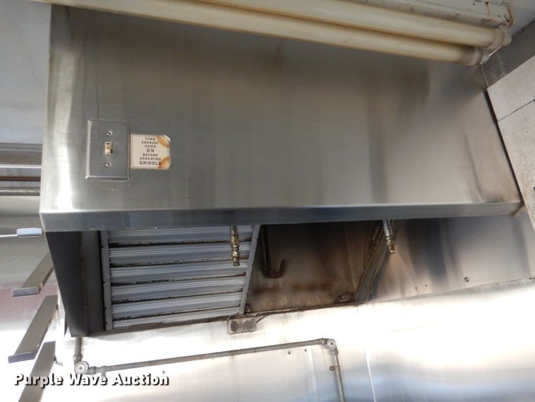 image for item DL2162 1993 Century concession trailer