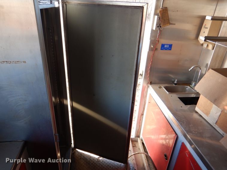image for item DL2162 1993 Century concession trailer