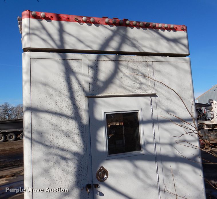 image for item DL2162 1993 Century concession trailer