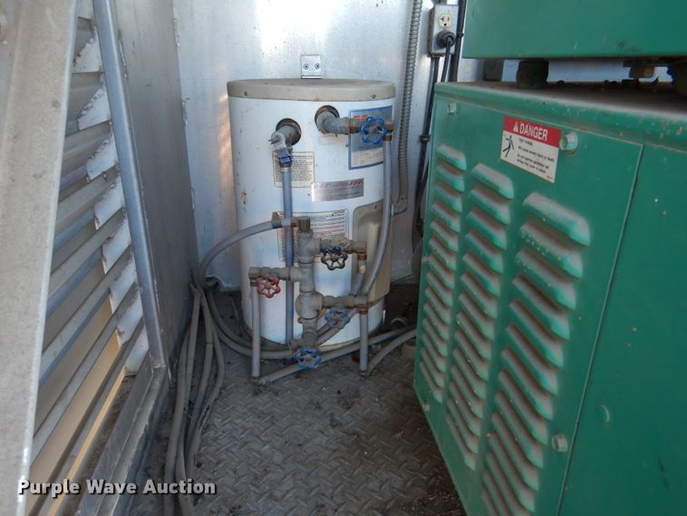 image for item DL2162 1993 Century concession trailer