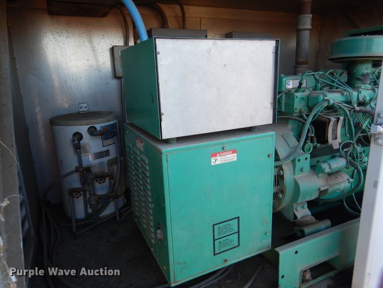 image for item DL2162 1993 Century concession trailer