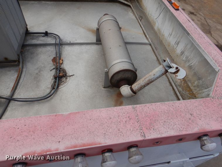 image for item DL2162 1993 Century concession trailer