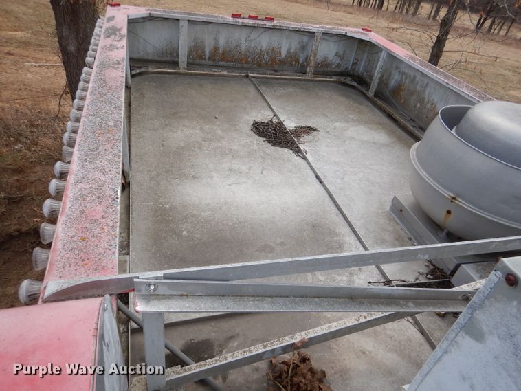 image for item DL2162 1993 Century concession trailer