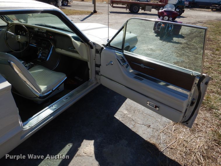 image for item DL2202 1965 Ford Thunderbird