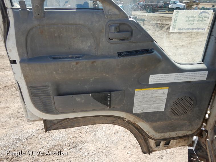 image for item DM2809 2007 GMC W4500  flatbed truck