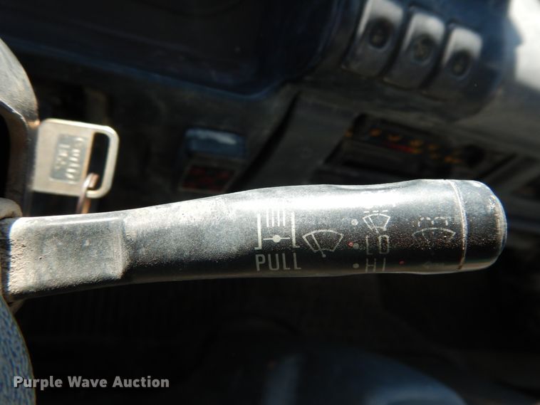 image for item DM2809 2007 GMC W4500  flatbed truck