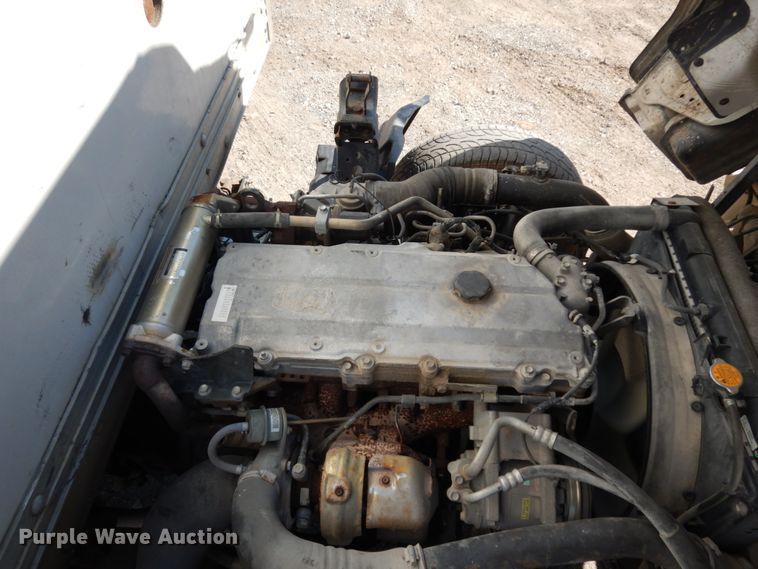 image for item DM2809 2007 GMC W4500  flatbed truck