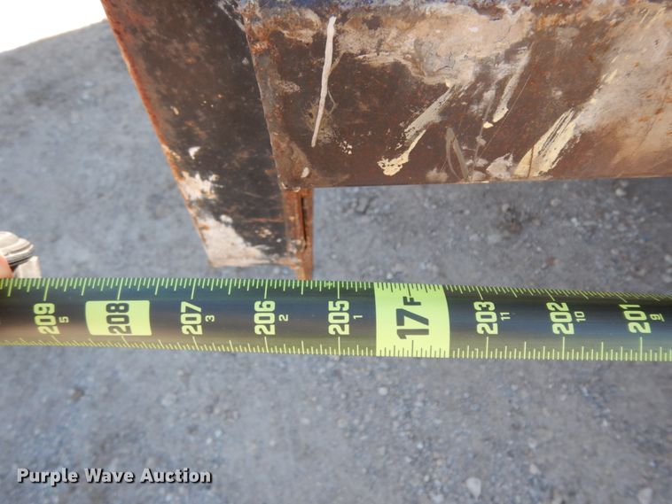 image for item DM2809 2007 GMC W4500  flatbed truck