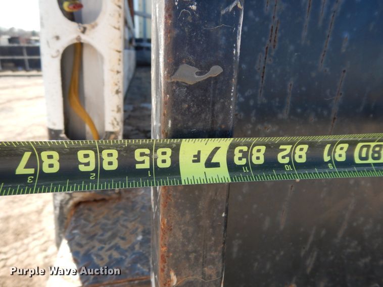 image for item DM2809 2007 GMC W4500  flatbed truck