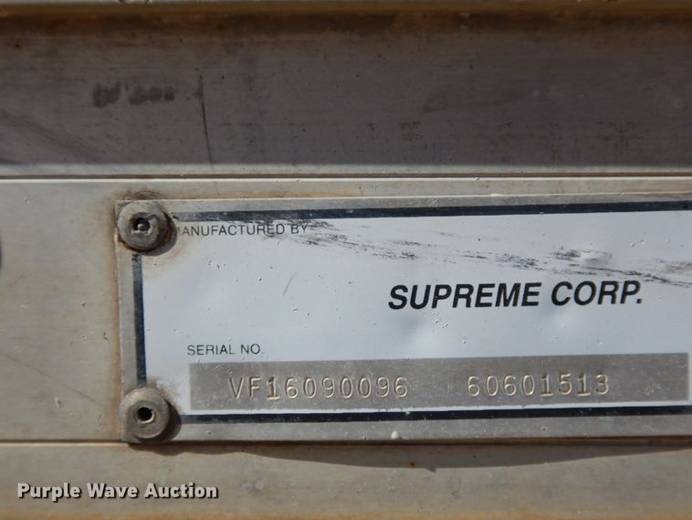 image for item DM2809 2007 GMC W4500  flatbed truck