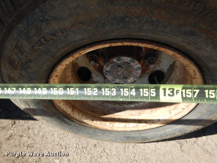 image for item DM2809 2007 GMC W4500  flatbed truck