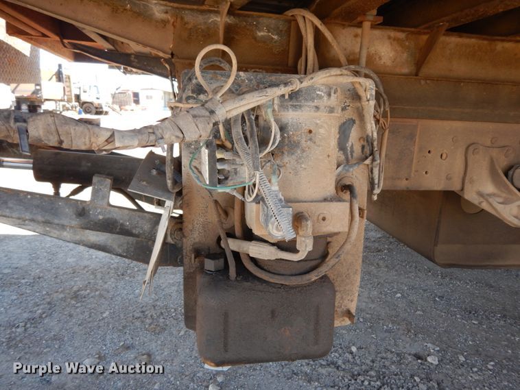 image for item DM2809 2007 GMC W4500  flatbed truck