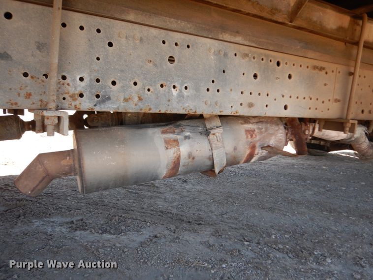 image for item DM2809 2007 GMC W4500  flatbed truck