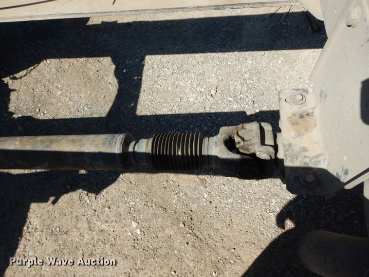 image for item DM2810 2006 GMC T7500  truck cab and chassis