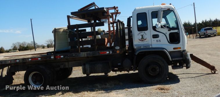 image for item DM2811 1999 GMC Isuzu FTR  flatbed truck