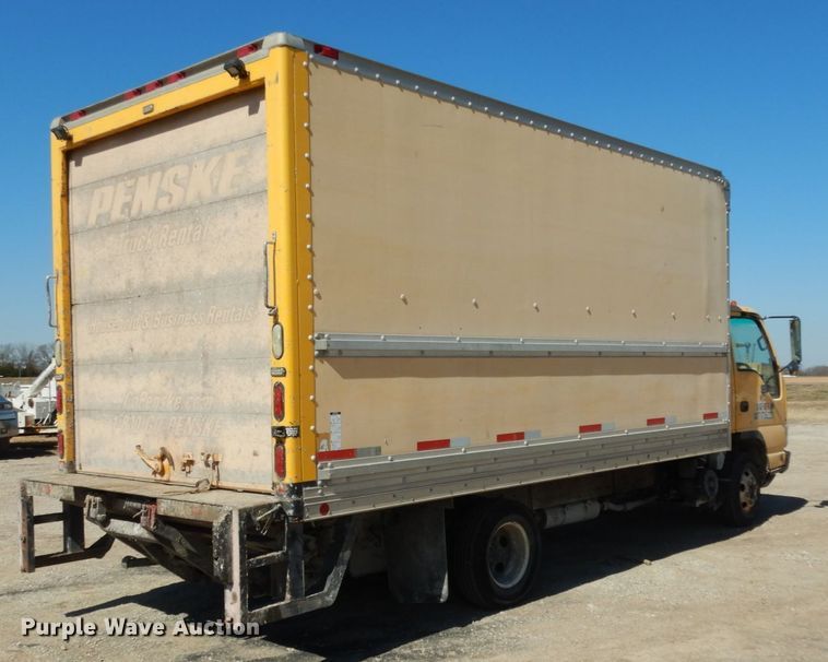 image for item DM2812 2007 GMC W4500  box truck