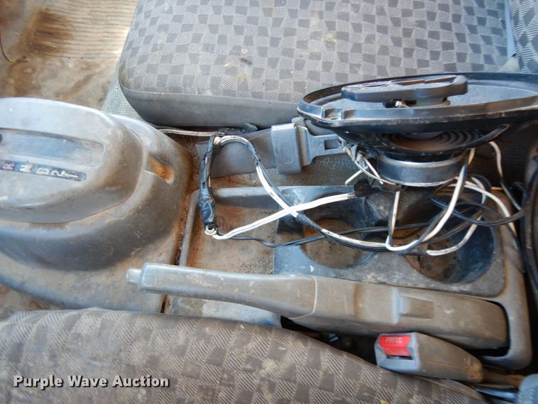 image for item DM2812 2007 GMC W4500  box truck