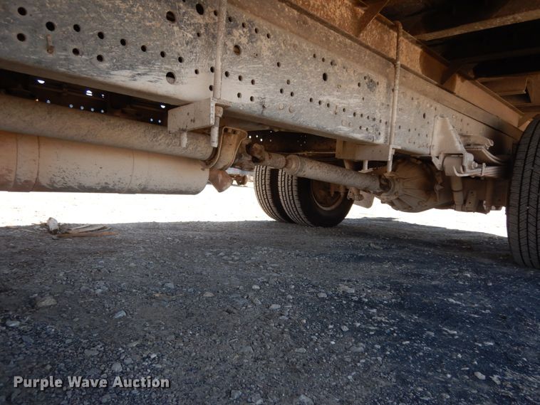 image for item DM2812 2007 GMC W4500  box truck