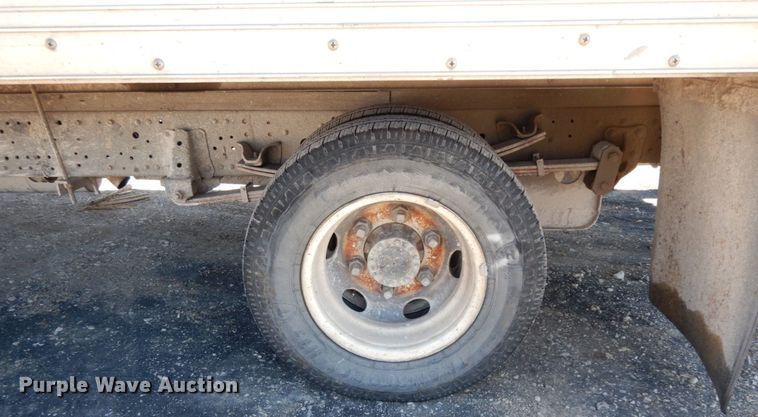 image for item DM2812 2007 GMC W4500  box truck