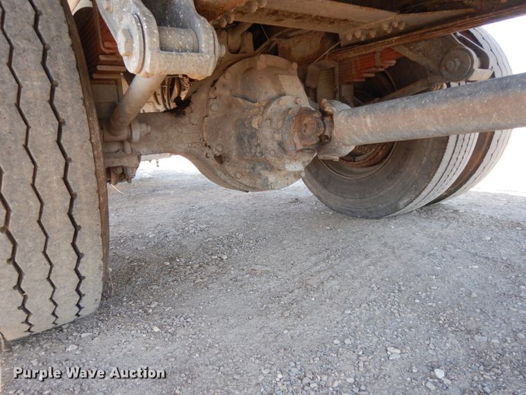 image for item DM2814 2000 International 4900  flatbed truck