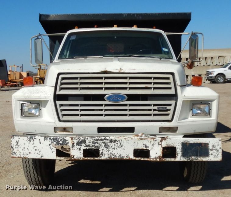image for item DM2816 1990 Ford F700  dump truck
