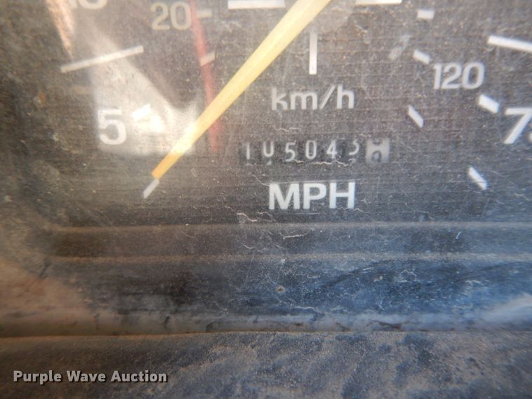 image for item DM2816 1990 Ford F700  dump truck