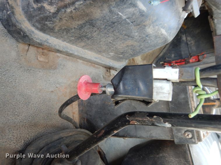 image for item DM2816 1990 Ford F700  dump truck