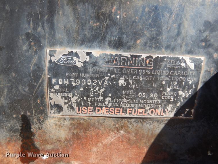 image for item DM2816 1990 Ford F700  dump truck