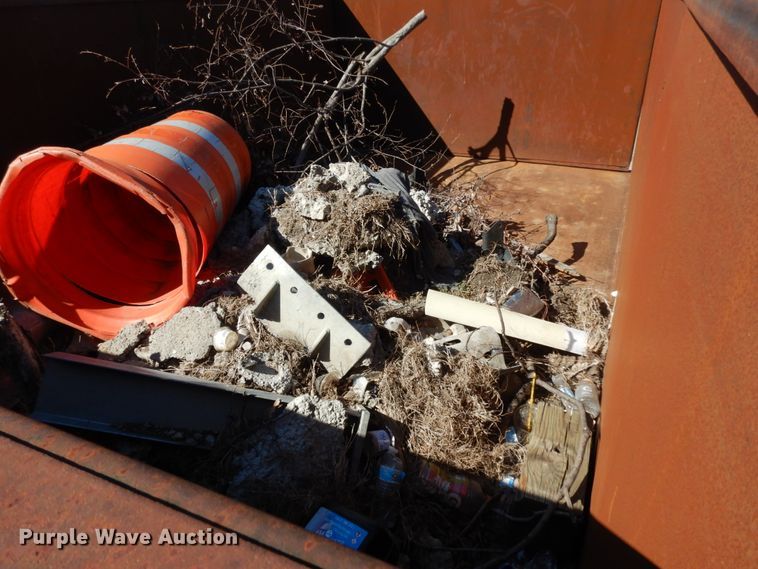 image for item DM2816 1990 Ford F700  dump truck