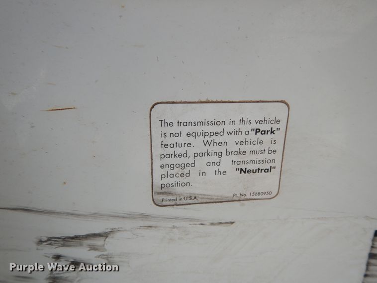 image for item DM2819 2000 GMC 7500  flatbed truck