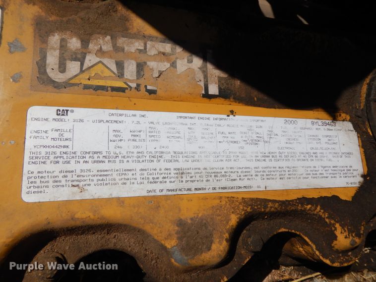 image for item DM2819 2000 GMC 7500  flatbed truck