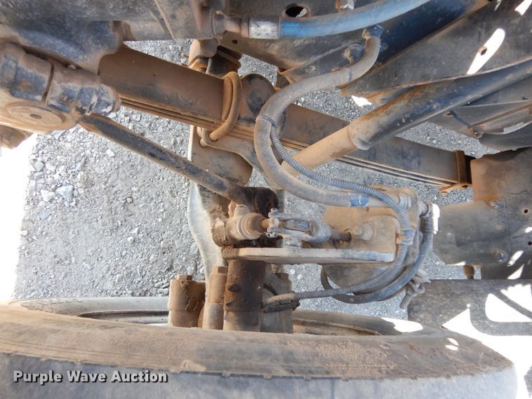 image for item DM2819 2000 GMC 7500  flatbed truck