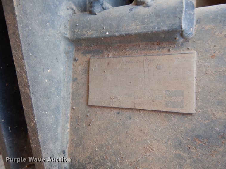 image for item DM2819 2000 GMC 7500  flatbed truck